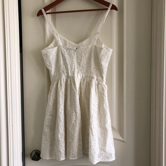 White Sundress - Picture 2 of 3